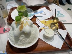 榴莲肉加榴莲冰淇淋-丹礼糖甜品