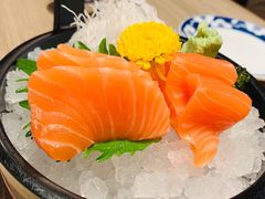 三文鱼腩刺身-小山日本料理(岭南天地店)