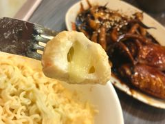 芝心丸芝士汁公仔面-新记餐厅(香槟大厦店)