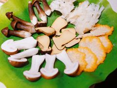 -钢管厂五区小郡肝串串香火锅(梅川路店)