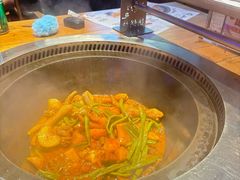 -山河屯铁锅炖·非遗东北菜(南山店)