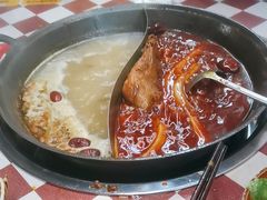 -赵美丽·重庆社区火锅·直营店(火车东站·中豪国际店)
