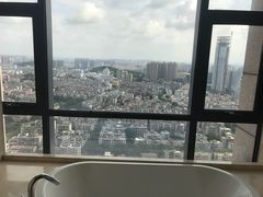-中山利和希尔顿酒店
