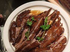 -潮界(LU·ONE凯德晶萃广场店)