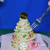 一口甜品一口红酒，圣诞节🎄的浪漫谁懂！