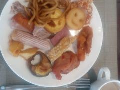 -荣誉国际酒店-云顶旋转餐厅