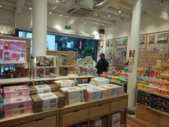 -猫的天空之城概念书店(杭州南宋御街店)