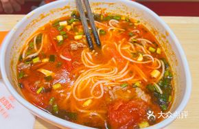 Tomato Tender Meat Noodles