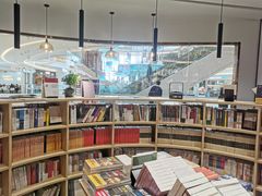 -新华书店(印象城店)
