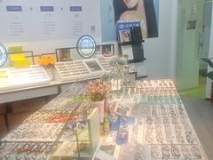 -天空之镜眼镜店蔡司依视路配镜授权零售店(望京颐堤港店)