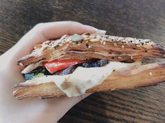 牛排菇芝士可颂-星巴克臻选(盐城金鹰聚龙湖店)