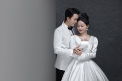-喜爱高定婚纱摄影