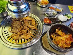 -哈哈碳都·牛肋条无限自助烤肉(台江万达店)