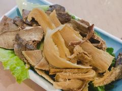 -诗爷牛尾汤(大坪英利店)