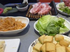 -盛辛巴·东北炭火烤肉(托乐嘉店)