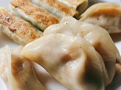 虾肉锅贴-众口斋锅贴(银泰城店)