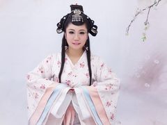 陌上桑——艳歌罗敷行-九月鹰飞汉服摄影工作室