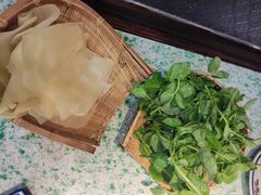 -鸿姐老火锅(疁城新天地店)