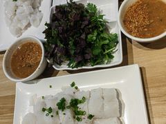 -滑二狗肉美食坊(国龙店)
