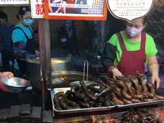 -六合夜市