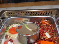 -巴渝瓦肆重庆鲜火锅(宝龙环湖店)