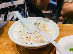 豆奶冰粉-怪噜范·老贵阳街头名小吃(汇金星力城店)