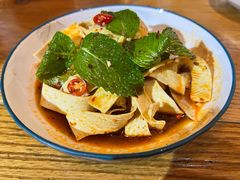 -蜗牛的家旅行主题云南菜餐厅.小酒馆(护国寺店)