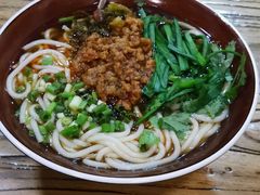 纯正云南小锅米线-遇见阿家村云南菜(魏公村店)