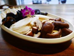 鲜菌大拼-小板凳·锦州烧烤(高新区店)