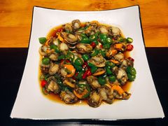 -臻鲜燕海鲜融合餐厅(金陵style店)