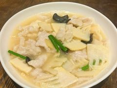溜肉片-魁盛居百年鲁菜馆(县西巷店)