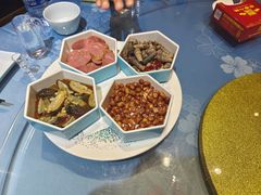 -乔家小院•非遗驴肉•本地小海鲜(滨河路店)