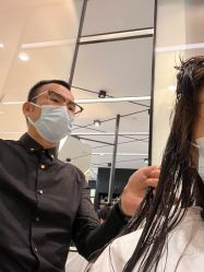 -HAIR CORNER