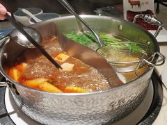 -左庭右院鲜牛肉火锅(浦江欢乐颂店)