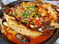 -鸣记脆皮烤鱼·海鲜烤鱼(三八广场店)