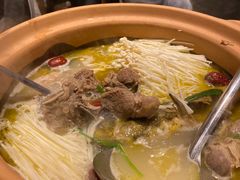 -龙巢盱眙龙虾·牛蛙·烧烤宵夜(八卦岭店)