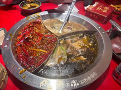 -谭鸭血老火锅(图书馆店)