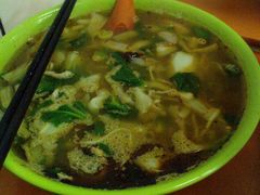 肉絲平菇面-易记皮肚面(明瓦廊店)