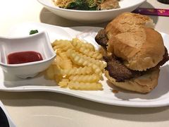 澳门猪扒包-本味轩精品茶餐厅(黄山路店)