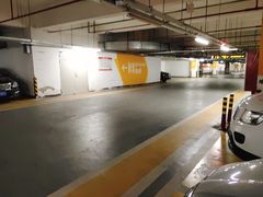 -万象城-停车场