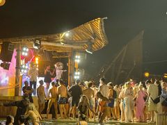 -FINNS Beach Club