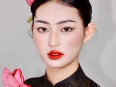 -金夫人化妆摄影职业培训学校