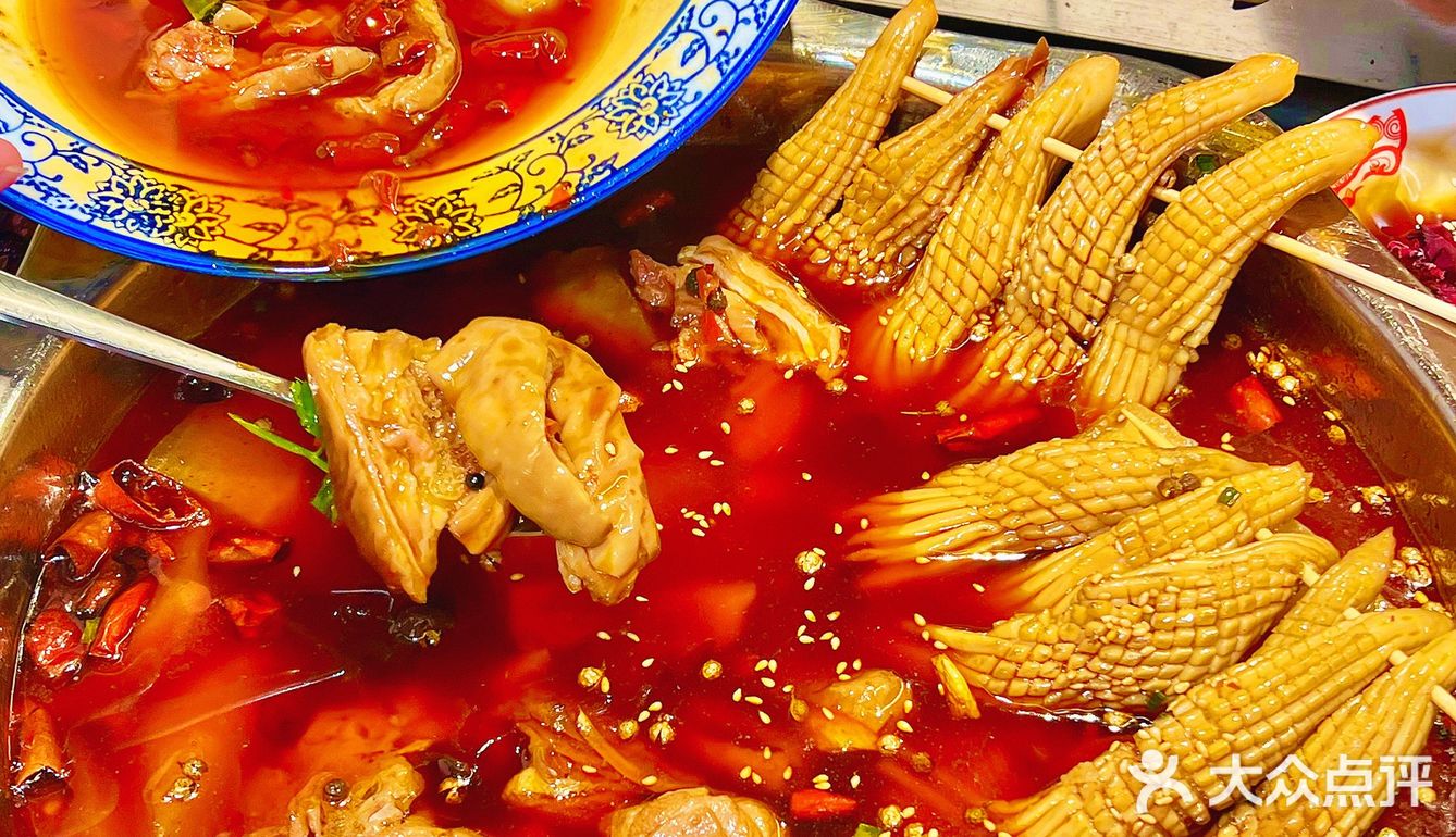 居民楼下的江湖菜‼️他家火箭鱿鱼鸡绝了