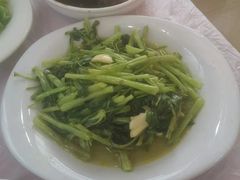 清炒空心菜-钟掌勺忘不了地道湘菜(新天地假日广场店)