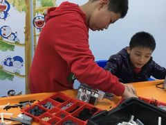 -童程童美·信息学竞赛·乐高机器人编程(长宁来福士校区)