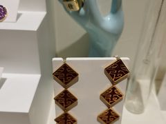 -LADY FAFA(巨鹿路陕西南路路口店)