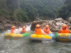 景点-雅鲁激流探险漂流