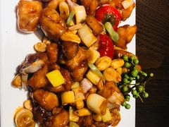 特色宫保鸡丁-羲和雅苑•北京烤鸭(吴中路万象城店)