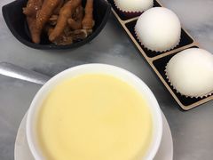 牛奶炖蛋-黄师奶甜品店