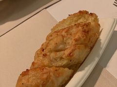自制蒜蓉面包-Oyster Talks 四度蚝法餐厅
